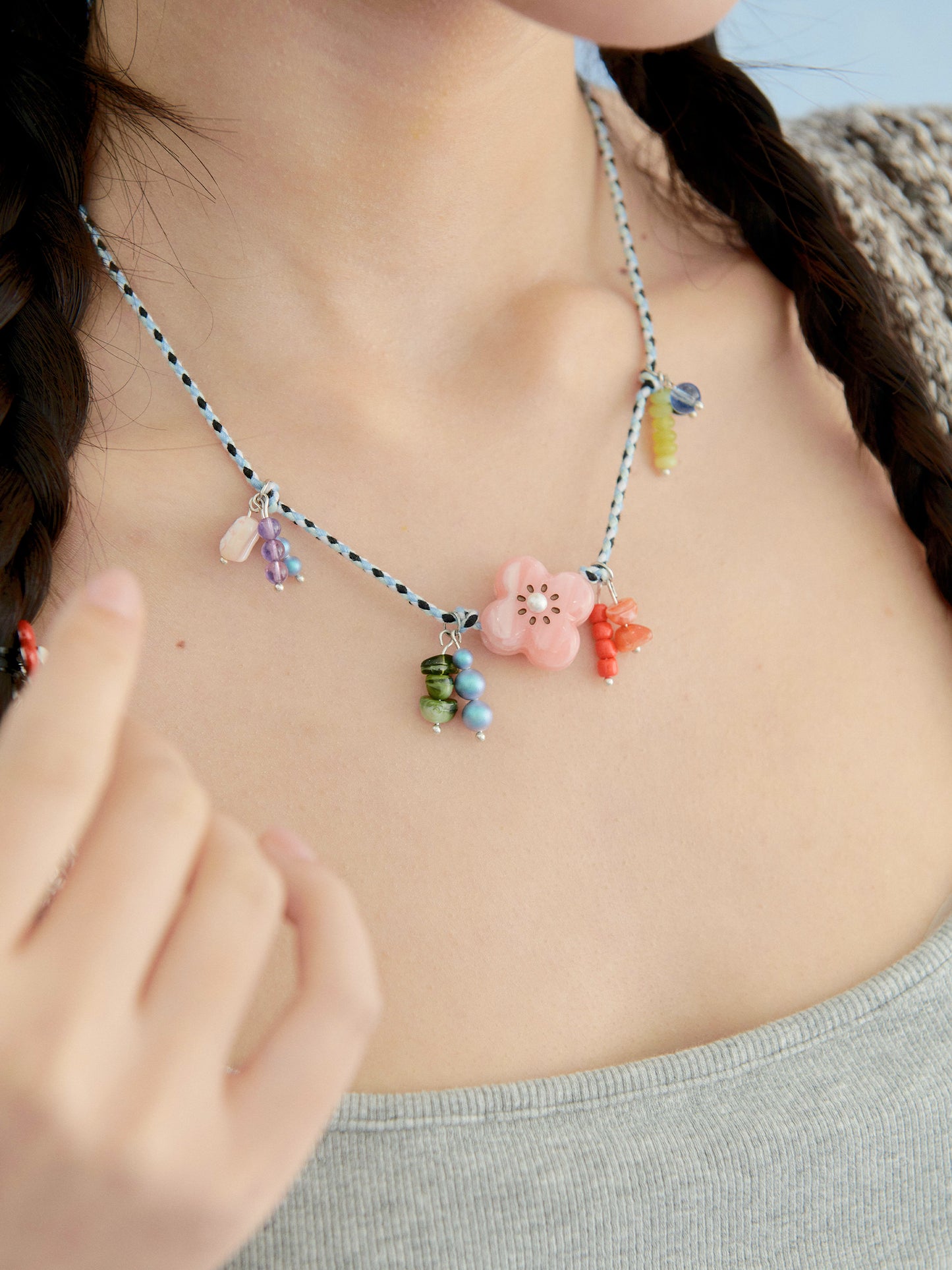 Likio x Xiaoxiao – Vacation-Inspired Handwoven Necklace with Beads