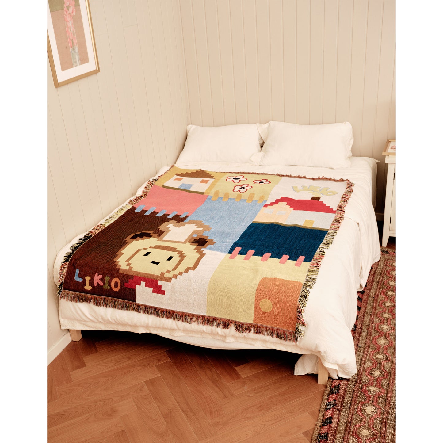 FuFu Bear Handmade House Woven Picnic Blanket