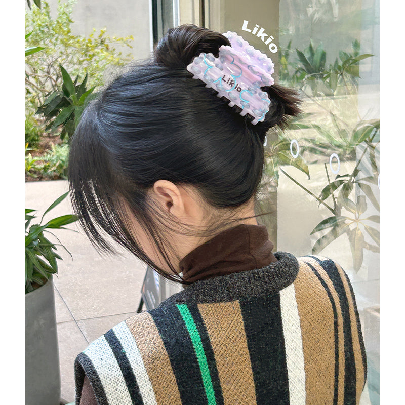 Glass Greenhouse Yarn Hair Claw