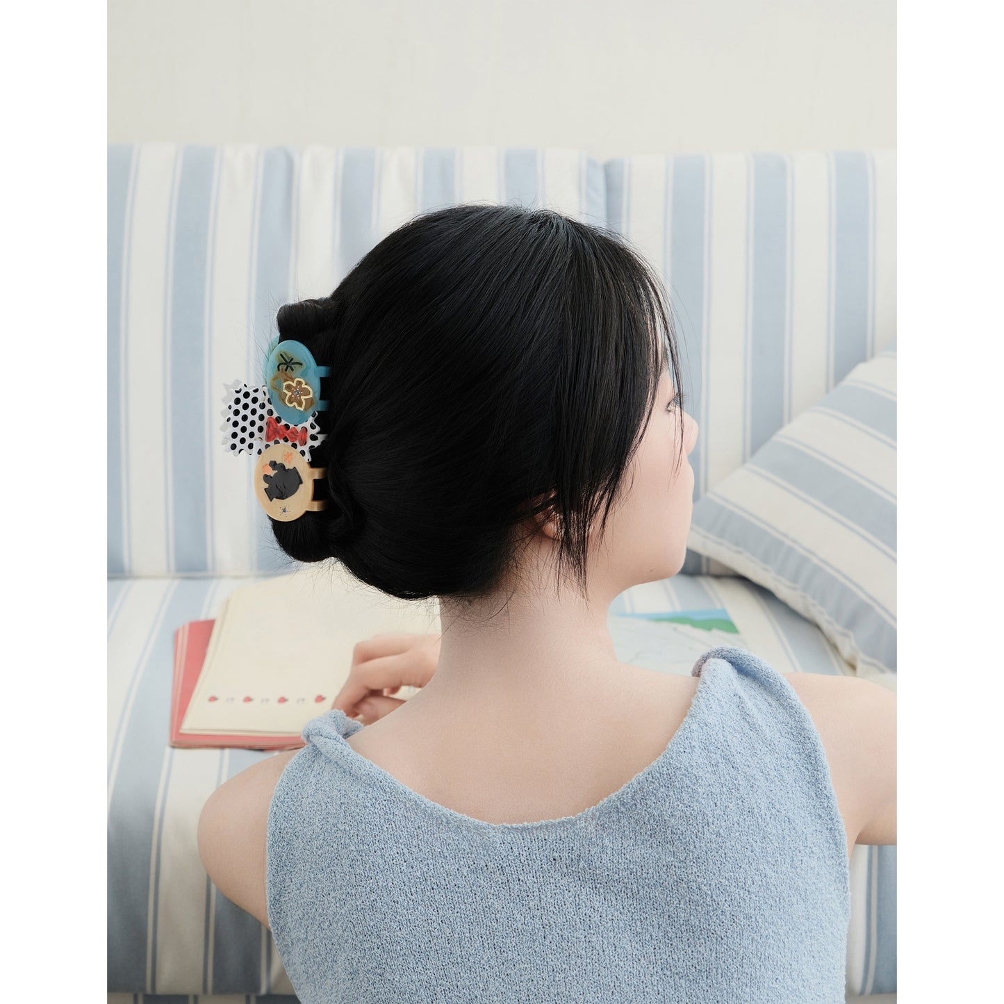 Likio × Sharkgirl Florist Collection - Color Pebble Polka Dot Vase Hair Claw