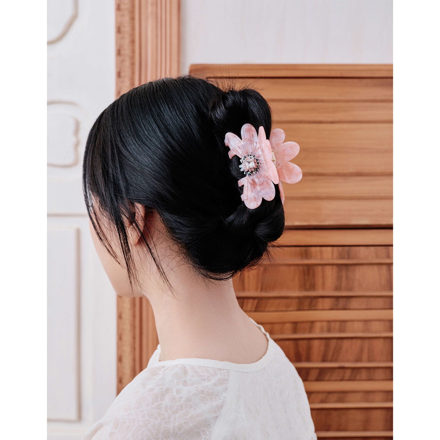 Diamond Daisy Hair Claw