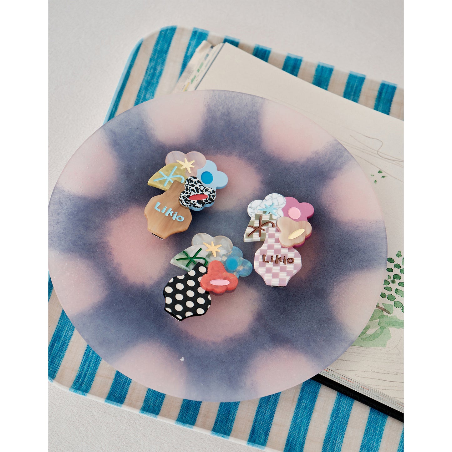 Likio × Sharkgirl Florist Collection - Polka Dot Vase Hair Clip