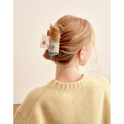 DIY Party Patchwork Yarn Hair Claw
