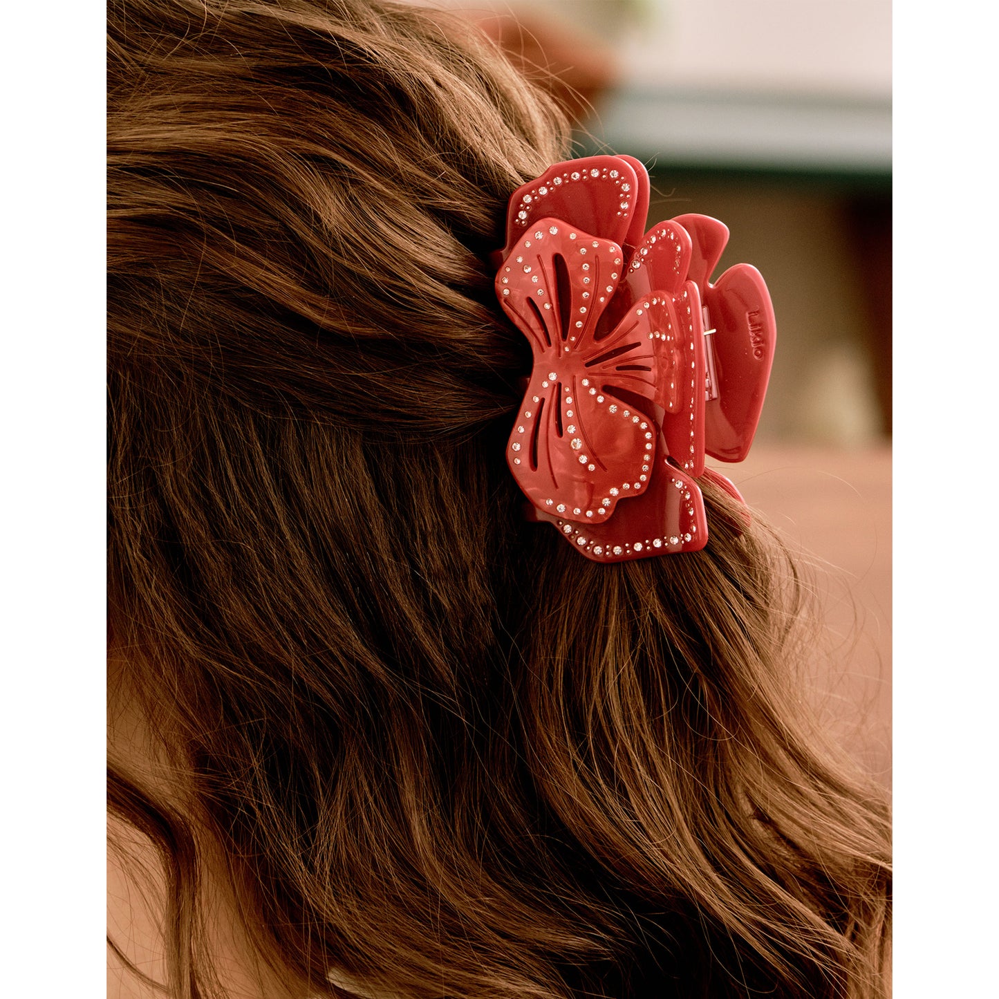 Likio Floral-Shadow Layered Diamond Hair Claw