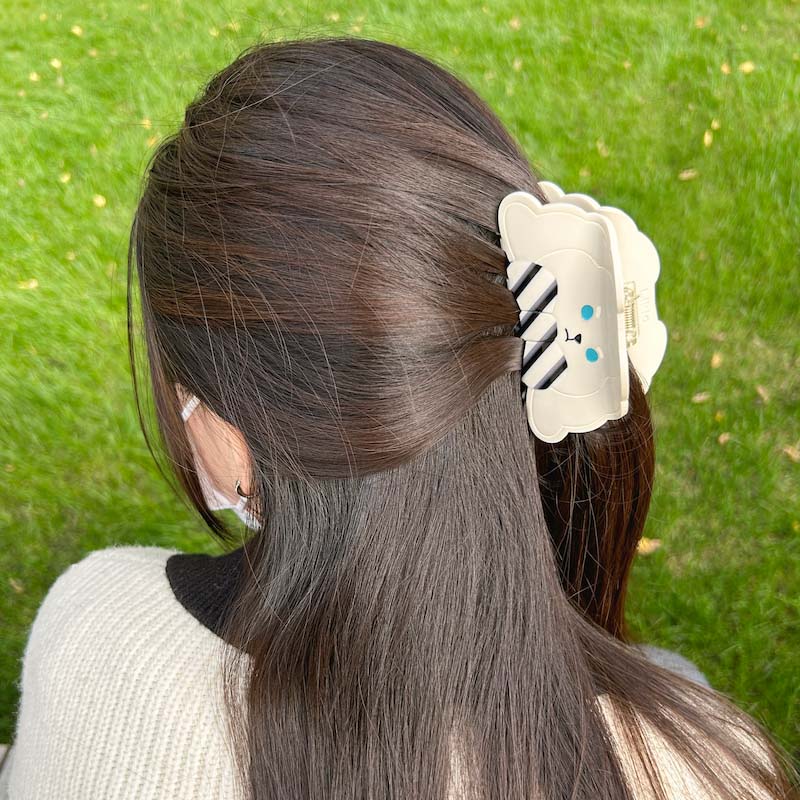 “Don't bother” bunny Hair Clip