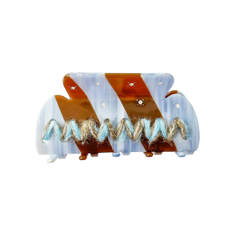 Wishing Under the Starry Night Yarn Doodle Hair Claw