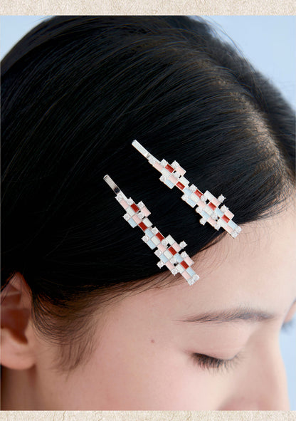 Likio x Xiaoxiao – Checkered Sugar Cube Enamel Hair Clip