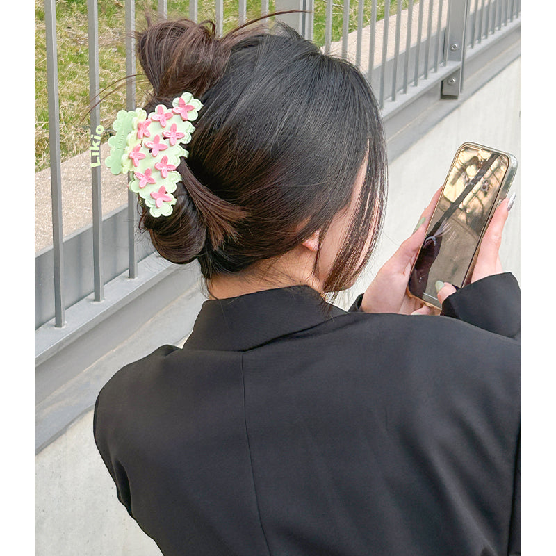 Flower Cloud Clip