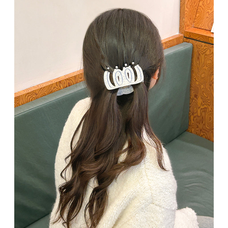 Playful Spring Hair Claw