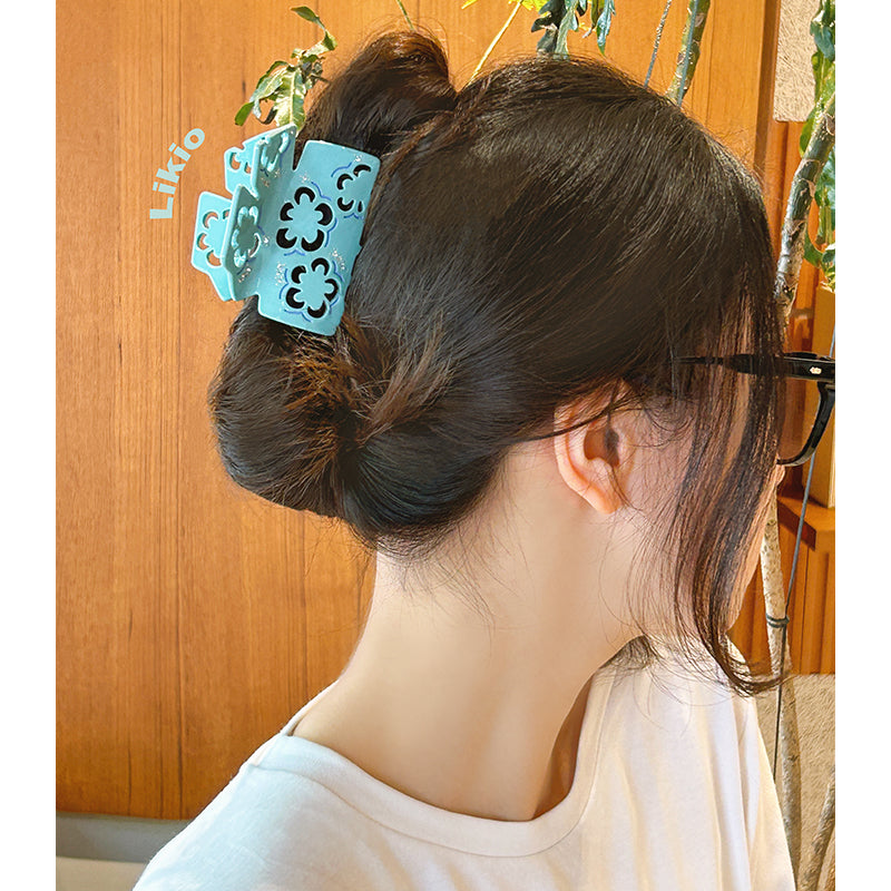 Hollow Plum Blossom Rhinestone Hair Claw