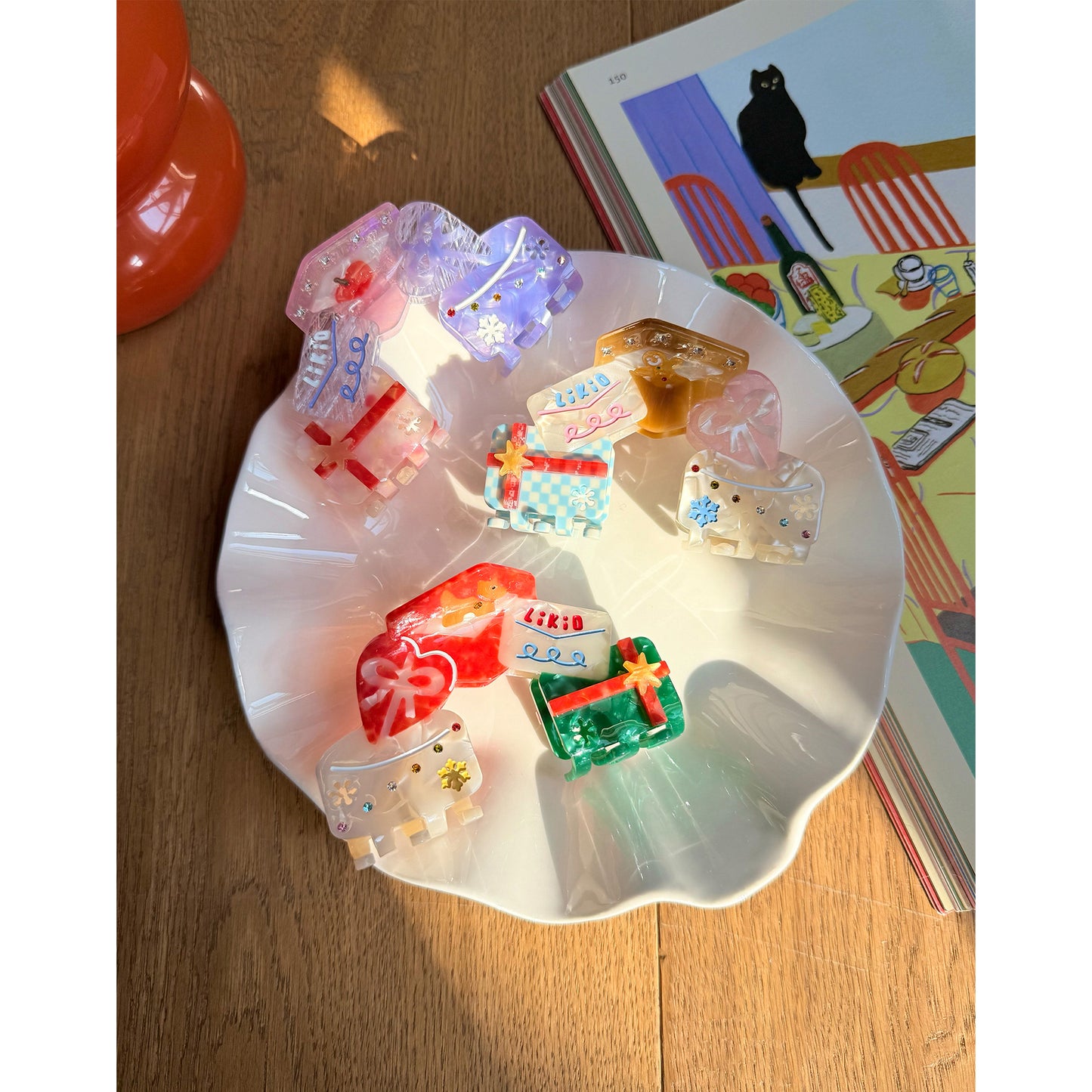 Whimsical Holiday Colorful Gift-Box Fun Hair Claw